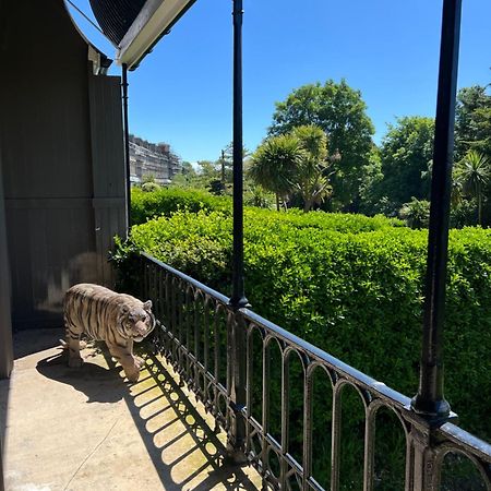 Luxury Garden Apartment Under The Castle, Dover Bagian luar foto