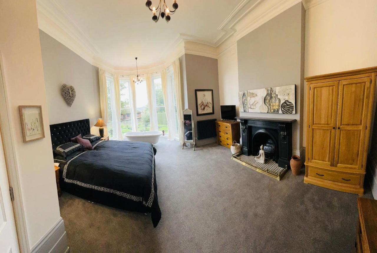 Luxury Garden Apartment Under The Castle, Dover Bagian luar foto