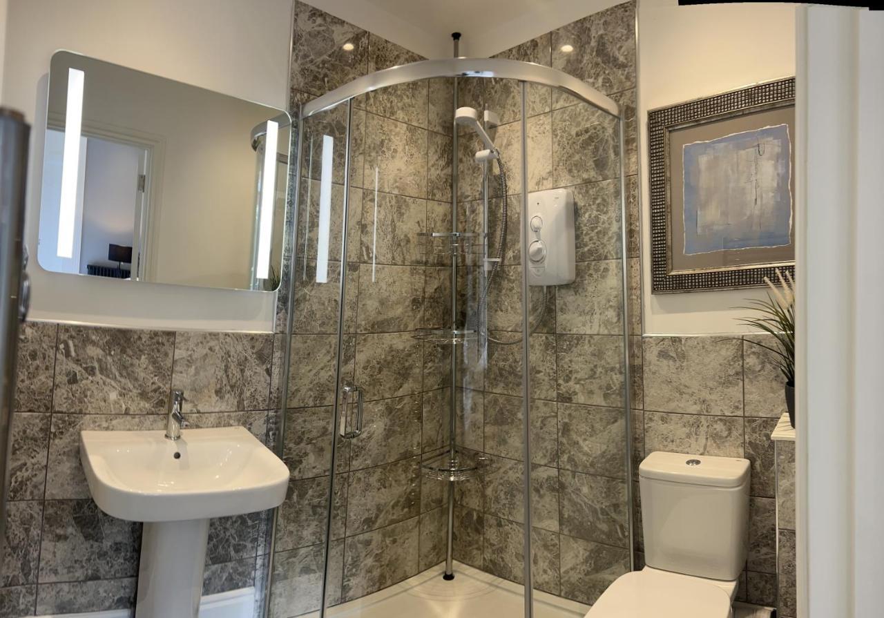 Luxury Garden Apartment Under The Castle, Dover Bagian luar foto